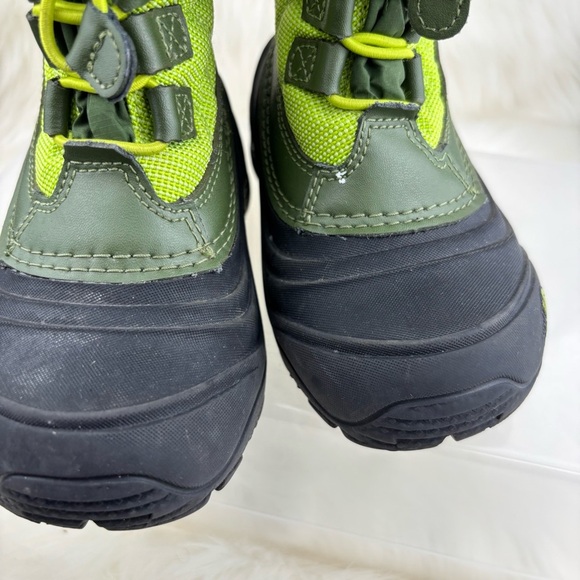 The North Face Kids Green and Black Winter Boots - Picture 6 of 8